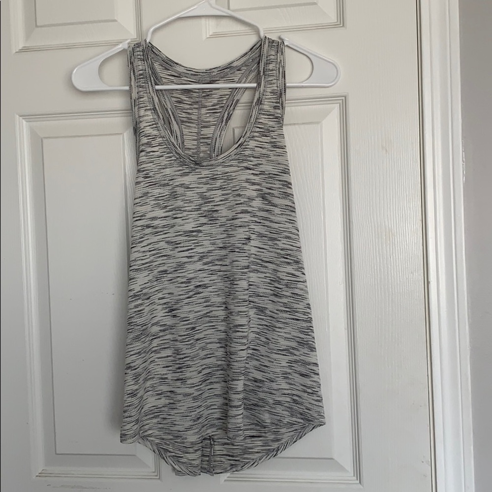 Lululemon tank top